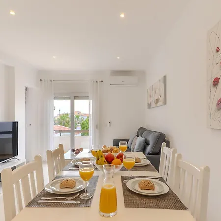 #372 Sunny Balcony Retreat 3 Bedrooms Appartamento